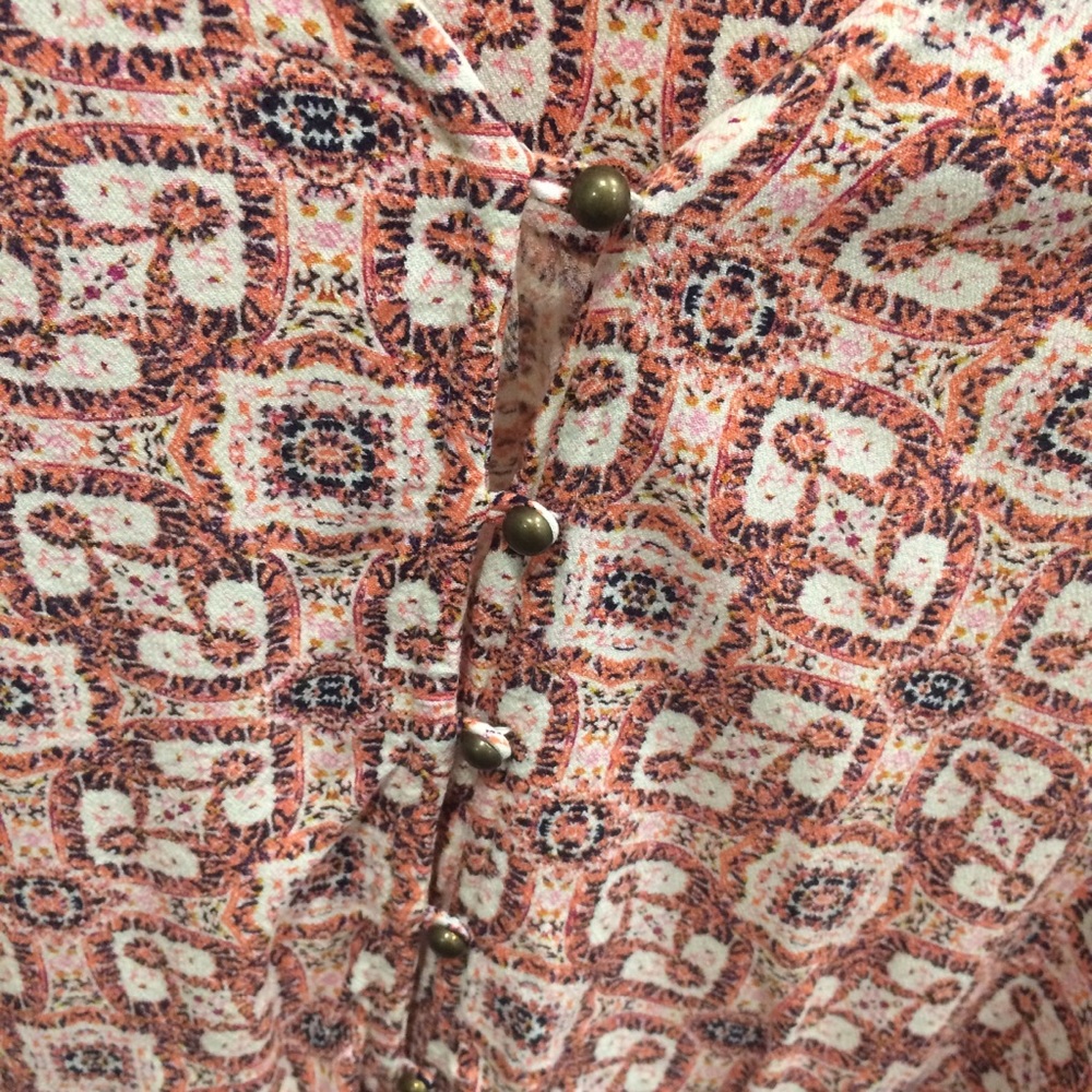 Pattern Button Up Top - Picture 8 of 8